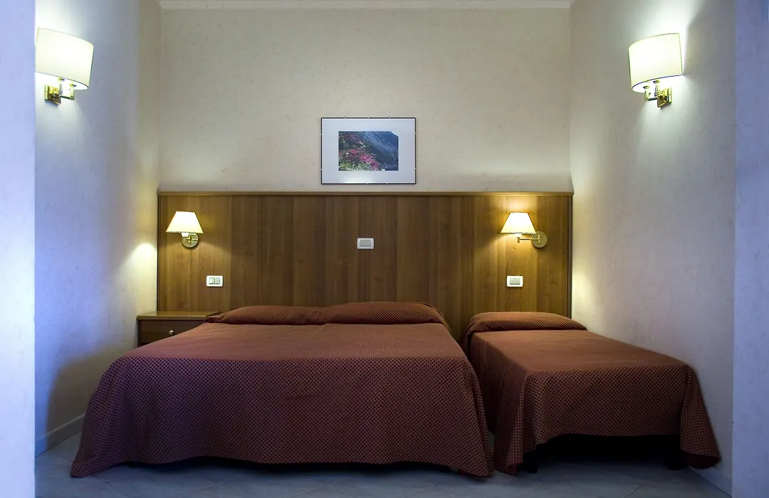 Hotel Salaria-1
